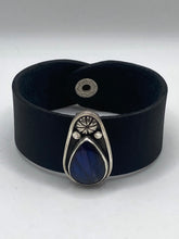 Load image into Gallery viewer, Blue Labradorite Leather Bracelet