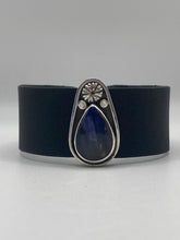 Load image into Gallery viewer, Blue Labradorite Leather Bracelet