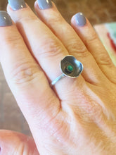 Load image into Gallery viewer, Petite Malachite Flower Ring