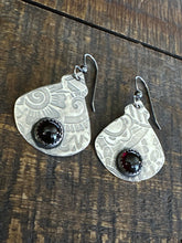 Load image into Gallery viewer, The Nettie Earrings