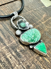 Load image into Gallery viewer, The Verde Pendant