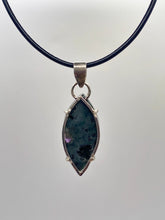 Load image into Gallery viewer, Amethyst Sterling Silver Pendant