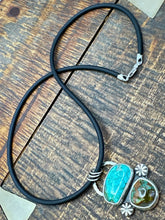 Load image into Gallery viewer, The Sierra Pendant