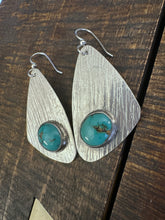 Load image into Gallery viewer, The Trelynn Earrings
